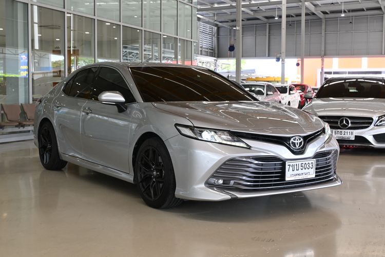 รถ Toyota Camry 2.5 G สี เทา
