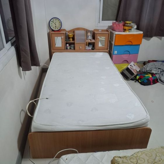 ขายเตียง 3.5 ฟุต เตียงไม้สภาพดี ไม่ค่อยได้ใช้งาน มารับเอง 2,590 บาท ลาดพร้าว 71 รูปที่ 2