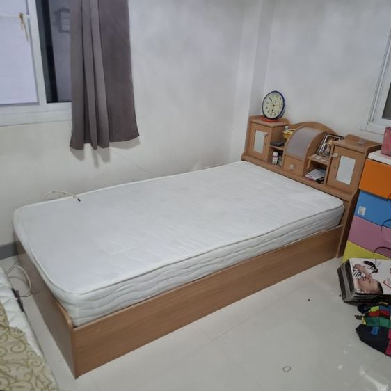 อื่นๆ ขายเตียง 3.5 ฟุต เตียงไม้สภาพดี ไม่ค่อยได้ใช้งาน มารับเอง 2,590 บาท ลาดพร้าว 71