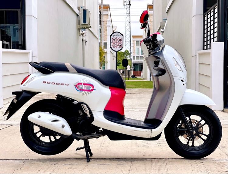 ขาย HONDA SCOOPY i ตัวรีโมท ปี2023 ตัวท็อปสุดล้อแม็ก รถที่บ้านใช้เองครับ คุณป้าครับไปซื้อของที่ตลาดเช้า-เย็นเองครับ ภาษี69 รูปที่ 8