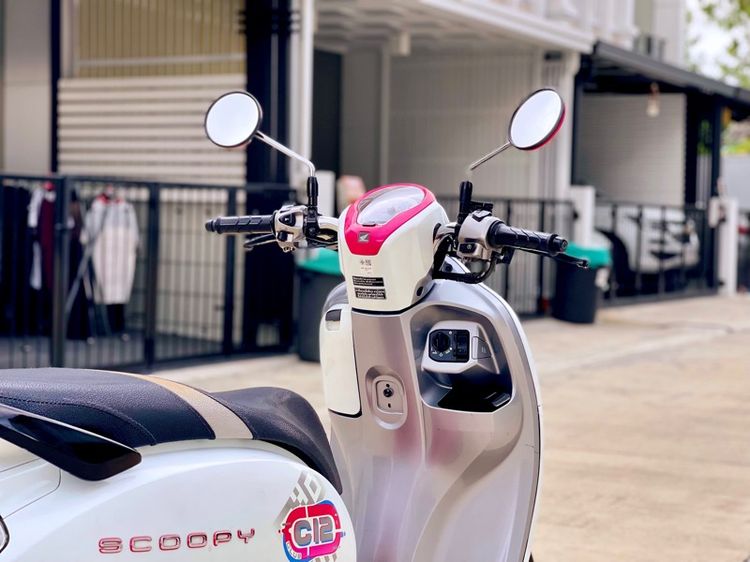 ขาย HONDA SCOOPY i ตัวรีโมท ปี2023 ตัวท็อปสุดล้อแม็ก รถที่บ้านใช้เองครับ คุณป้าครับไปซื้อของที่ตลาดเช้า-เย็นเองครับ ภาษี69 รูปที่ 9