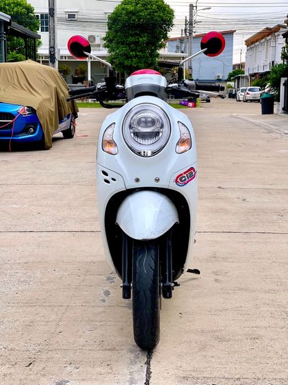 ขาย HONDA SCOOPY i ตัวรีโมท ปี2023 ตัวท็อปสุดล้อแม็ก รถที่บ้านใช้เองครับ คุณป้าครับไปซื้อของที่ตลาดเช้า-เย็นเองครับ ภาษี69 รูปที่ 2