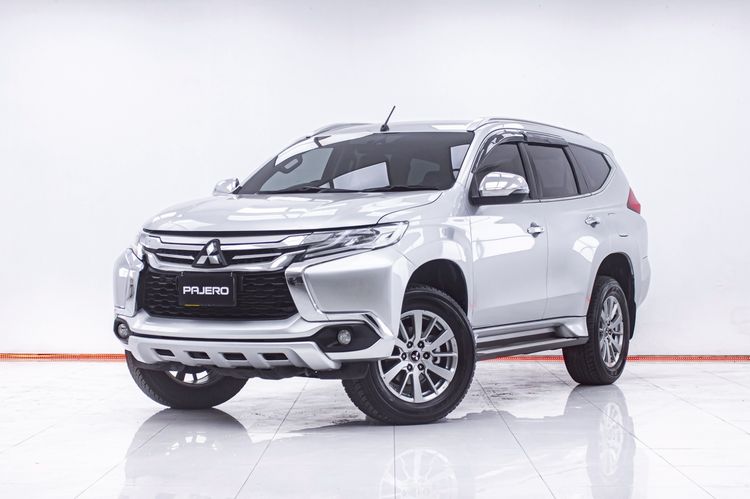รถ Mitsubishi Pajero Sport 2.4 GT สี เทา