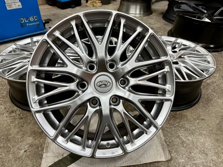 17" ล้อแม็ก HYUNDAI H1 ขอบ 17” สภาพสวย