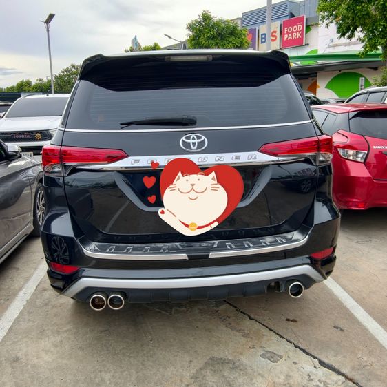 Toyota Fortuner 2015 2.4 V Utility-car ดีเซล ไม่ติดแก๊ส เกียร์อัตโนมัติ ดำ รูปที่ 2