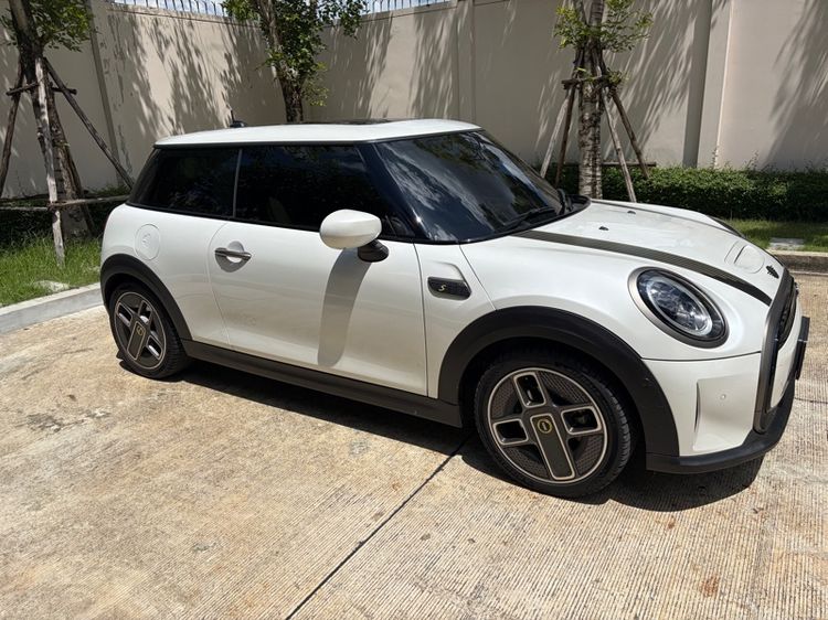 Mini Hatch Cooper 2023 SE Sedan ไฟฟ้า ไม่ติดแก๊ส เกียร์อัตโนมัติ ขาว รูปที่ 2