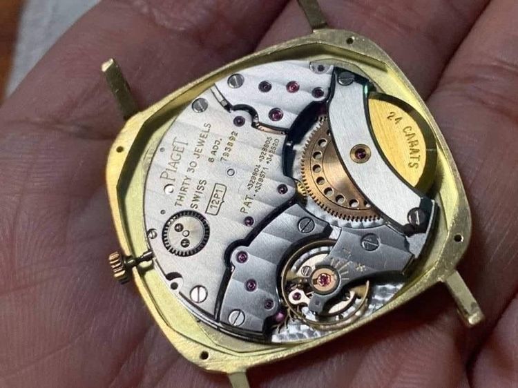 นาฬิกา​ PIAGET Microroter24k 18k Solid Gold ฝาหลังสลักชื่อ 2เข็ม ขอบลายหิน ตัวเรือนทองคำ​18k​ รูปที่ 15