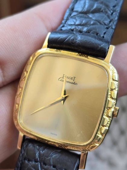 นาฬิกา​ PIAGET Microroter24k 18k Solid Gold ฝาหลังสลักชื่อ 2เข็ม ขอบลายหิน ตัวเรือนทองคำ​18k​ รูปที่ 4