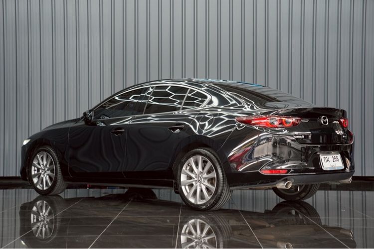 Mazda Mazda3 2020 2.0 SP Sports Utility-car เบนซิน ไม่ติดแก๊ส เกียร์อัตโนมัติ ดำ รูปที่ 3