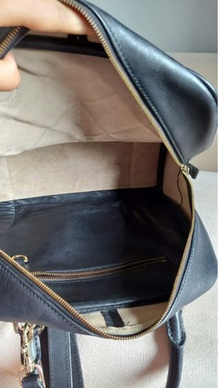 กระเป๋าหนังสาน Loewe สีขาวดำ รุ่นหายาก รูปที่ 8