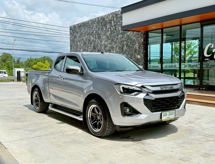 Isuzu D-MAX 2024 1.9 Hi-Lander L Pickup ดีเซล ไม่ติดแก๊ส เกียร์ธรรมดา บรอนซ์เงิน รูปที่ 3