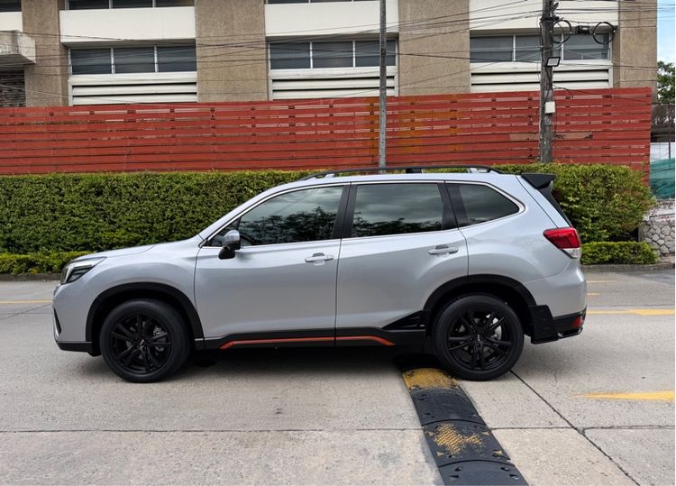 Subaru Forester 2023 2.0 GTS EyeSight Utility-car เบนซิน ไม่ติดแก๊ส เกียร์อัตโนมัติ เทา รูปที่ 4
