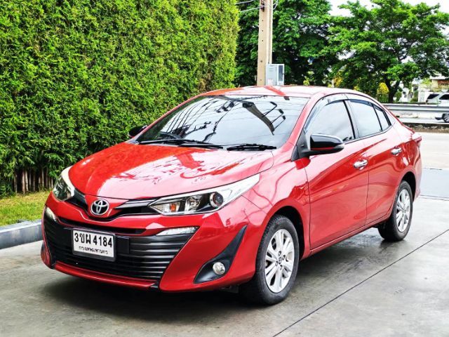 Toyota Yaris ATIV 2018 1.2 S Sedan เบนซิน ไม่ติดแก๊ส เกียร์อัตโนมัติ แดง
