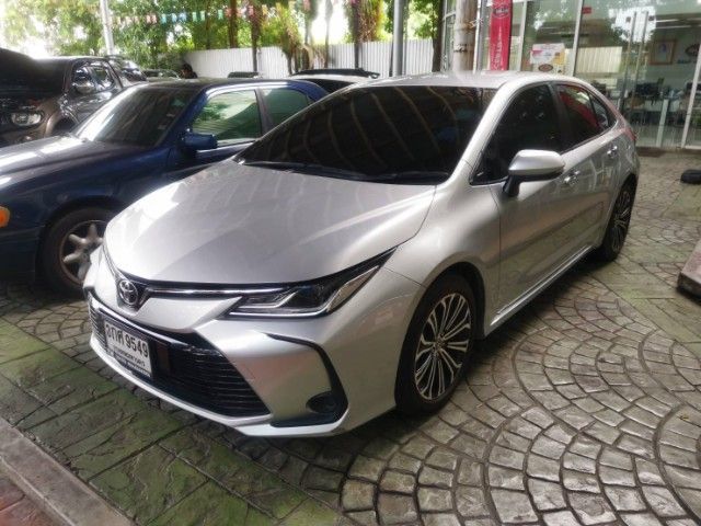 รถ Toyota Altis 1.8 Esport สี เทา