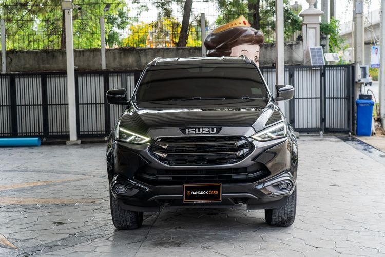 Isuzu MU-X 2023 1.9 Elegant 2WD Utility-car ดีเซล เกียร์อัตโนมัติ ดำ รูปที่ 3