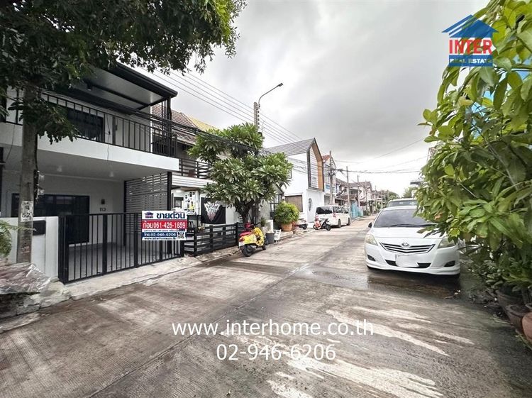 ทาวน์เฮ้าส์ 2 ชั้น 17 ตร.ว. หมู่บ้านสินธร แฮปปี้แลนด์ ใกล้เดอะมอลล์บางกะปิ ซอย17 ถนนแฮปปี้แลนด์1 ถนนลาดพร้าว ถนนนวมินทร์ เขตบางกะปิ กรุงเทพ