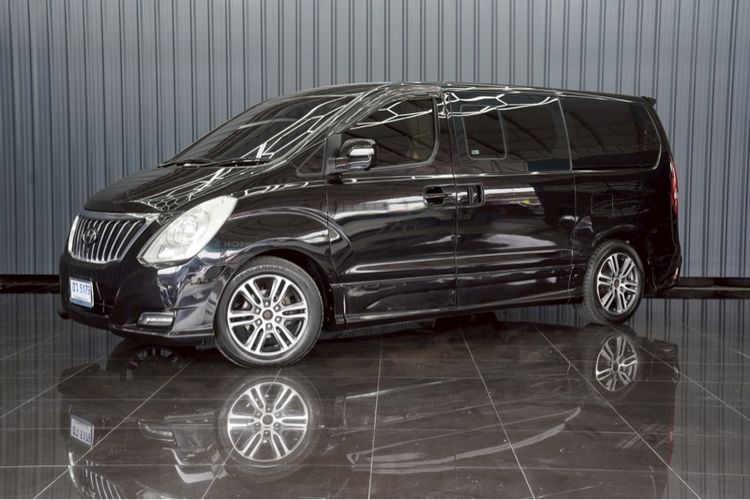 Hyundai H-1  2016 2.5 Deluxe Van ดีเซล ไม่ติดแก๊ส เกียร์อัตโนมัติ ดำ รูปที่ 4