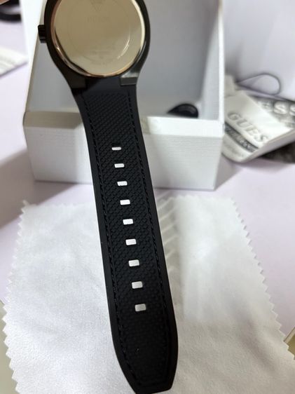 GUESS นาฬิกาข้อมือรุ่น HEADLINE GW1005G3 สีดำ  รูปที่ 4