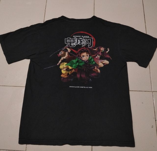เสื้อยืด ดาบพิฆาตอสูร Demon Slayer - Kimetsu no yaiba มือสอง ส่งฟรี