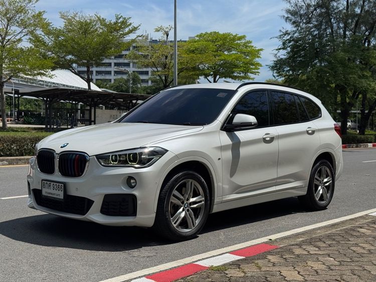 BMW X1 2019 2.0 sDrive20d M Sport Sedan ดีเซล ไม่ติดแก๊ส เกียร์อัตโนมัติ ขาว รูปที่ 3