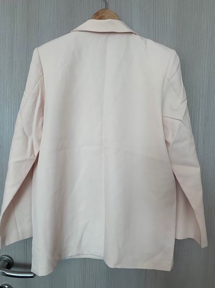 เสื้อสูทสีครีมพร้อมกางเกง  รูปที่ 4