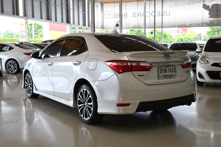 Toyota Altis 2016 1.8 Esport Sedan เบนซิน ไม่ติดแก๊ส เกียร์อัตโนมัติ ขาว รูปที่ 4