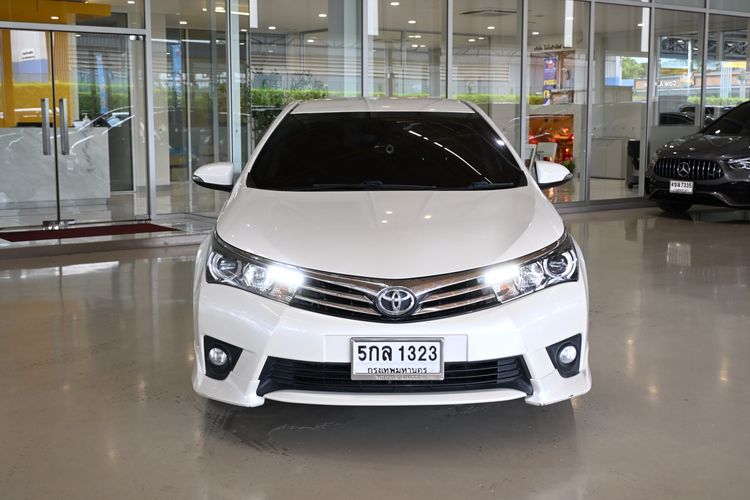 Toyota Altis 2016 1.8 Esport Sedan เบนซิน ไม่ติดแก๊ส เกียร์อัตโนมัติ ขาว รูปที่ 2