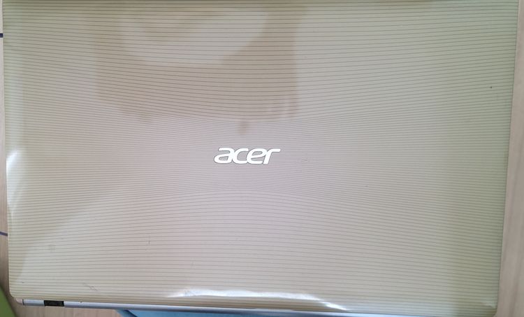 Acer Aspire series วินโดว์ 4 กิกะไบต์ Notebook 