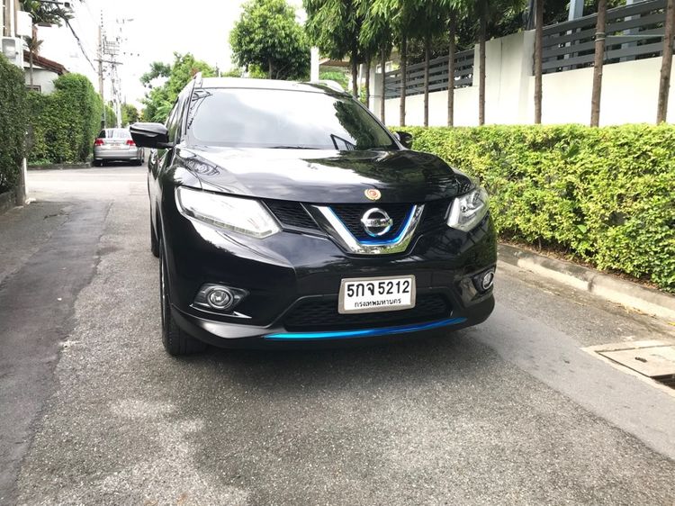 รถ Nissan X-Trail 2.0 V Hybrid 4WD สี ดำ