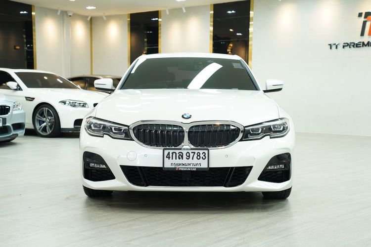 BMW Series 3 2022 320d Sedan เบนซิน เกียร์อัตโนมัติ ขาว รูปที่ 2