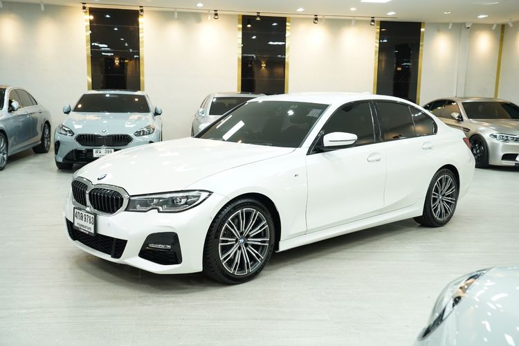 BMW Series 3 2022 320d Sedan เบนซิน เกียร์อัตโนมัติ ขาว รูปที่ 3