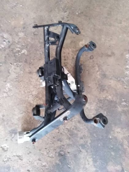 เหล็ก​ยึด​เรือน​ไมล์​PCX​150​i​ รูปที่ 8