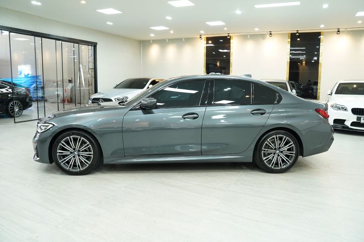 BMW Series 3 2022 320d Sedan เบนซิน เกียร์อัตโนมัติ เทา รูปที่ 4