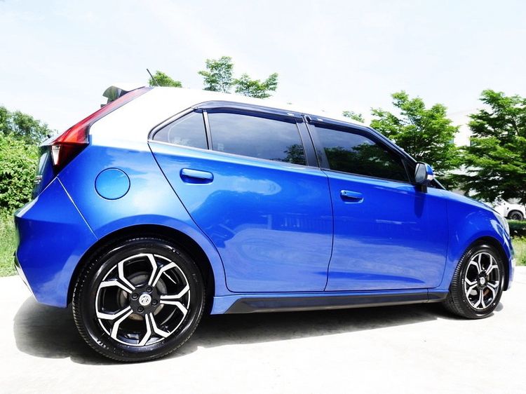MG MG3 2019 1.5 V Sedan เบนซิน ไม่ติดแก๊ส เกียร์อัตโนมัติ น้ำเงิน รูปที่ 4
