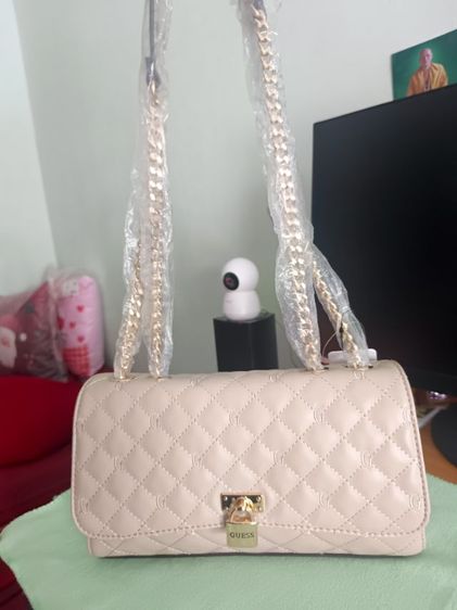 หญิง เนื้อ หนัง PU ขายกระเป๋าคล้องไหล่,สะพายข้าง  Guess สายโซ่