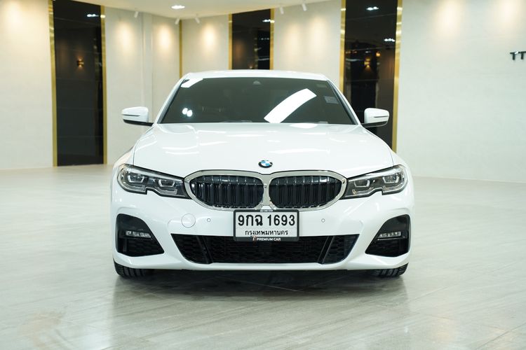 BMW Series 3 2022 320d Sedan เบนซิน เกียร์อัตโนมัติ ขาว รูปที่ 2