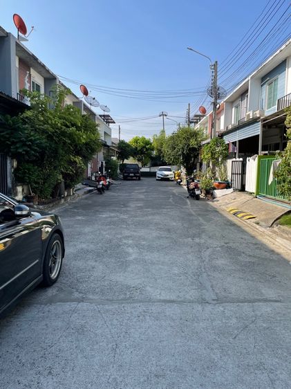 Areeya Property 2011 ตกแต่งครบ ใช่ ขายบ้านทาวน์เฮ้า2ชั้น ก.ม.8 บางนา-ตราด รูปที่ 3
