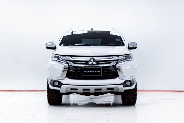 Mitsubishi Pajero Sport 2017 2.4 GT Utility-car ดีเซล ไม่ติดแก๊ส เกียร์อัตโนมัติ ขาว รูปที่ 4
