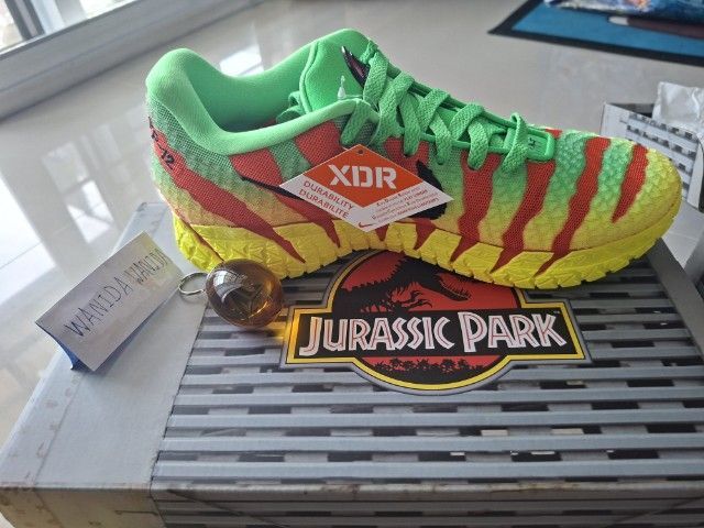 รองเท้าJurassic Park