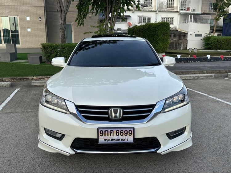 Honda Civic 2014 2.0 EL i-VTEC Sedan เบนซิน ไม่ติดแก๊ส เกียร์อัตโนมัติ ขาว รูปที่ 2