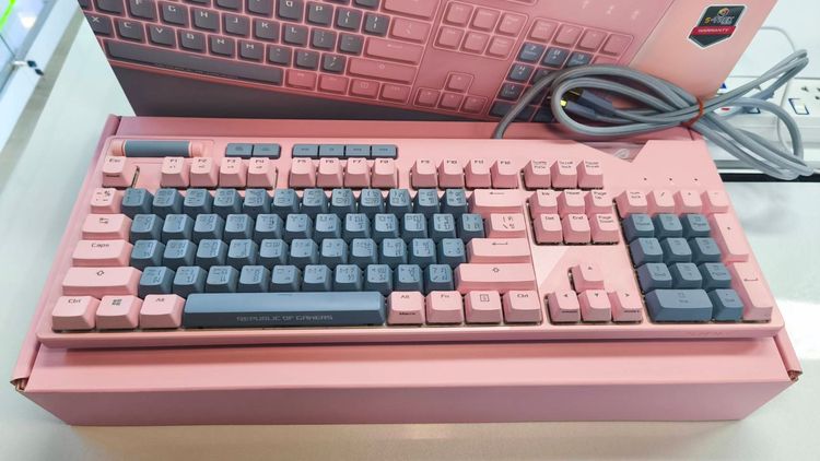 เม้าส์ และคีย์บอร์ด คีย์บอร์ดเกมมิ่ง ASUS ROG Strix Scope RX EVA-02 Edition สีชมพู รุ่นลิมิเต็ด ROG RX Optical Switch