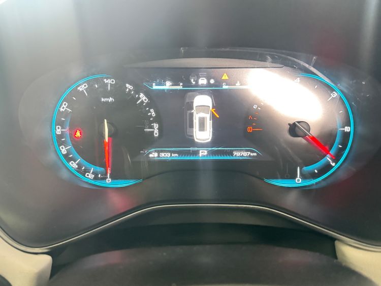 รถ Chevrolet Captiva 1.5 Premier สี ขาว