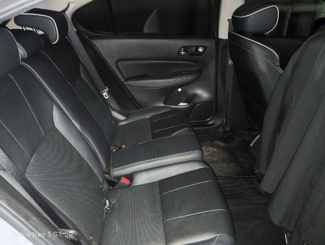 Honda City 2023 1.0 SV Sedan เบนซิน ไม่ติดแก๊ส เกียร์อัตโนมัติ เทา รูปที่ 4