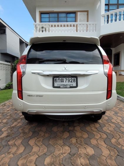 Mitsubishi Pajero Sport 2016 2.4 GT Premium Van ดีเซล เกียร์อัตโนมัติ ขาว รูปที่ 2