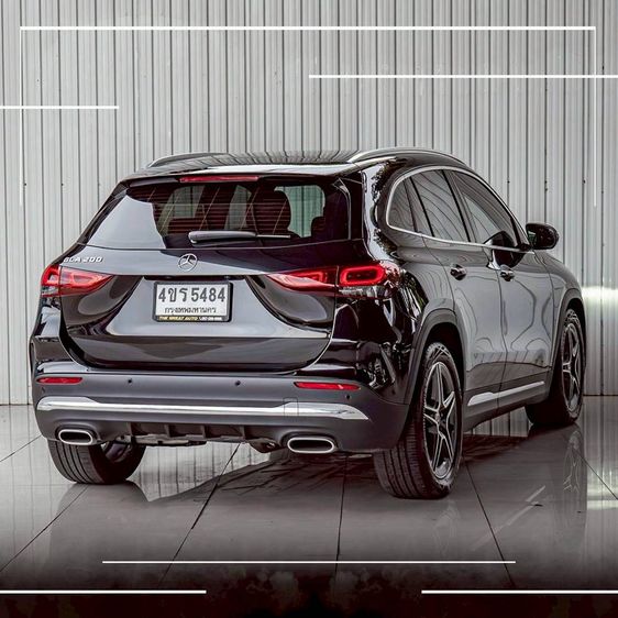 Mercedes-Benz GLA-Class 2021 GLA200 Utility-car เบนซิน ไม่ติดแก๊ส เกียร์อัตโนมัติ ดำ รูปที่ 2