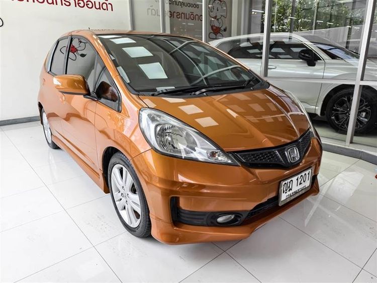 Honda Jazz 2011 1.5 SV Sedan เบนซิน ไม่ติดแก๊ส เกียร์อัตโนมัติ ส้ม รูปที่ 2