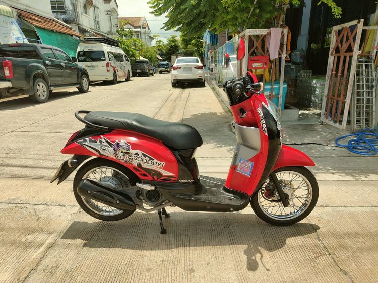 🛵ยังไงก็ขาย SCOOPY-i ปี 55(งดต่อ) เครื่องดี สีสวย สตาร์ทมือ เล่มชุดโอนครบ+เปลี่ยนถ่ายน้ำมันเครื่องฟรี ขายตามสภาพ ไม่มีส่งฟรี รูปที่ 3