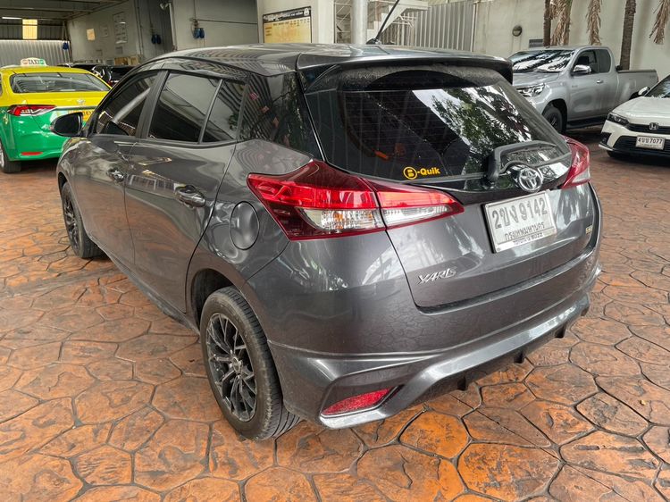 Toyota Yaris 2021 1.2 Sport Sedan เบนซิน ไม่ติดแก๊ส เกียร์อัตโนมัติ เทา รูปที่ 4