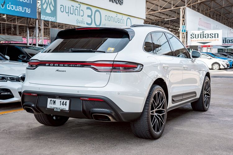 Porsche Macan 2023 2.0 Turbo PDK Utility-car เบนซิน ไม่ติดแก๊ส เกียร์อัตโนมัติ ขาว รูปที่ 2