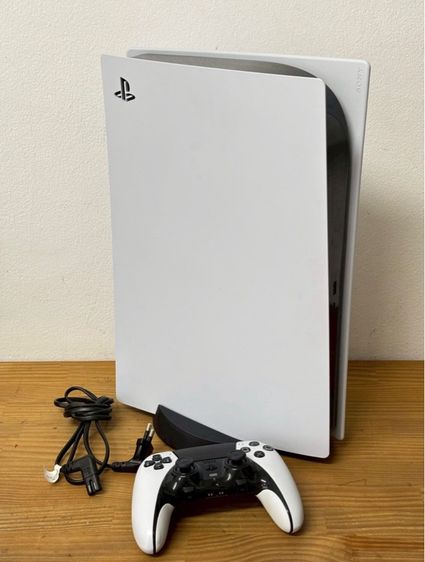 PS5 CFI-1118A มาอีกตัววัสดุดีแข็งแรงน่าใช้แนะนำเลยค่ะสภาพยังดีมากๆใช้งานปกติเลยค่ะ